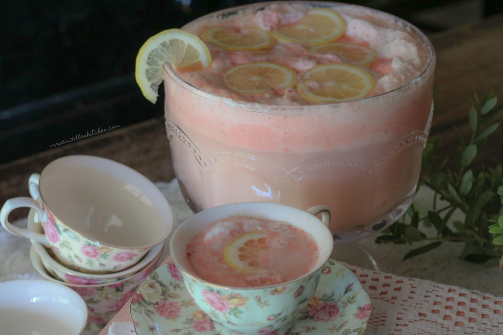 Easy Party Punch - Miss in the Kitchen