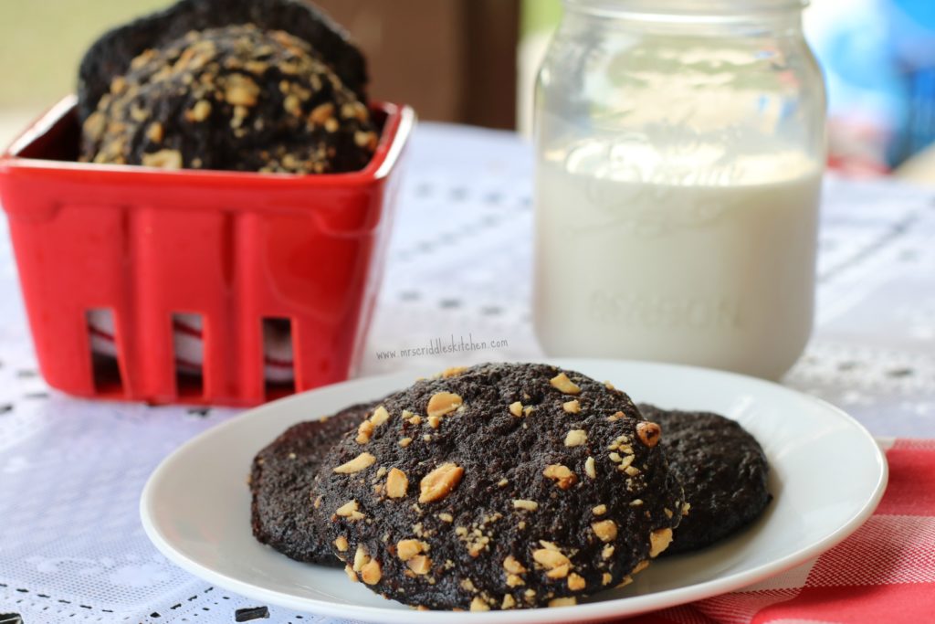 Chocolate Peanutty Cookies