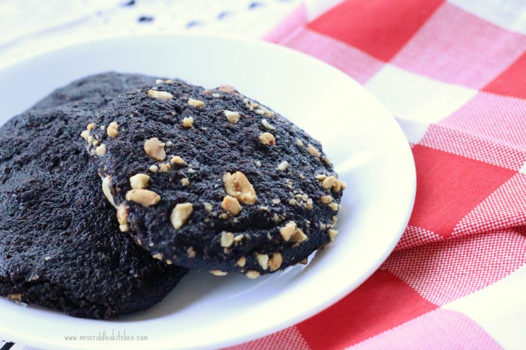 Chocolate Peanutty Cookies