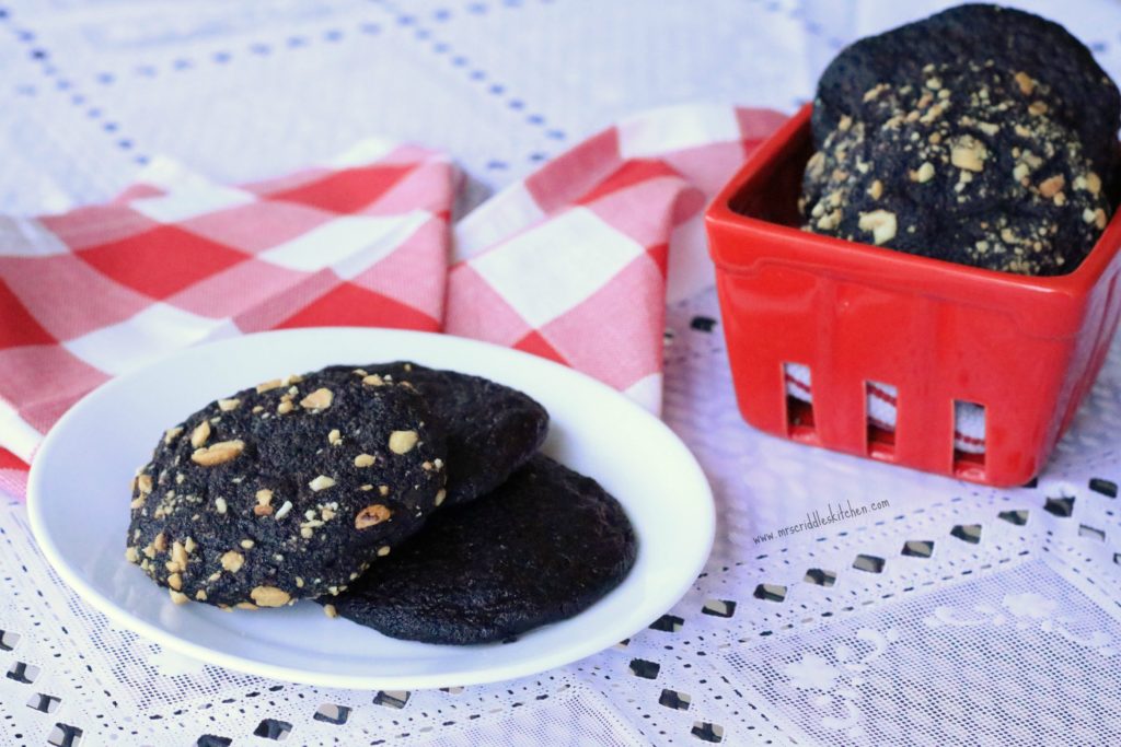 Chocolate Peanutty Cookies